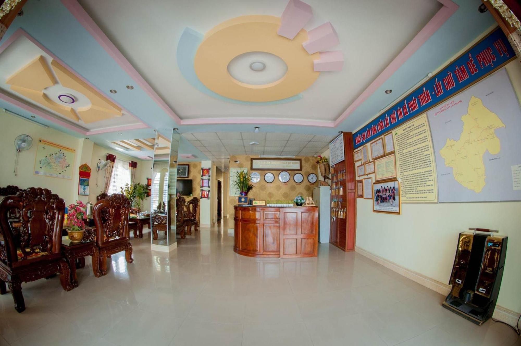 Lam Tung Hotel Dong Van - By Bay Luxury Екстериор снимка